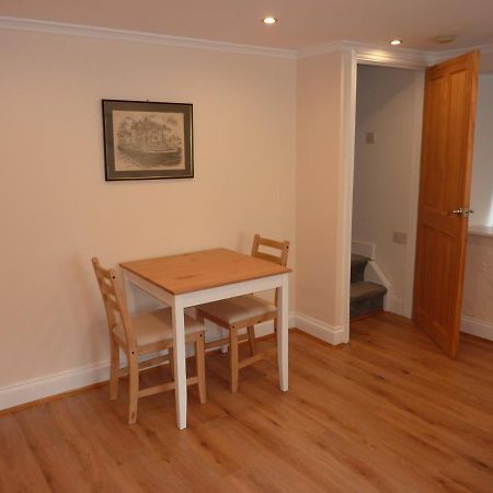 Rose Cottage Кармартън Екстериор снимка